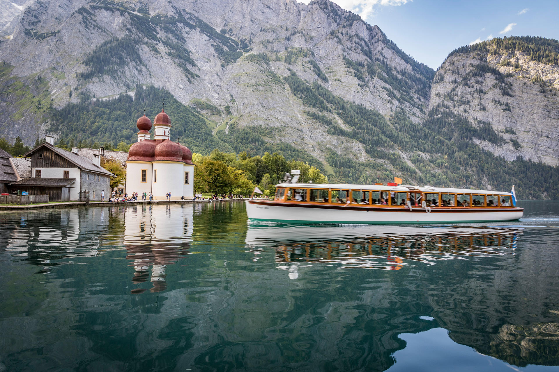 Boot am Koenigssee© Bergerlebnis Berchtesgaden